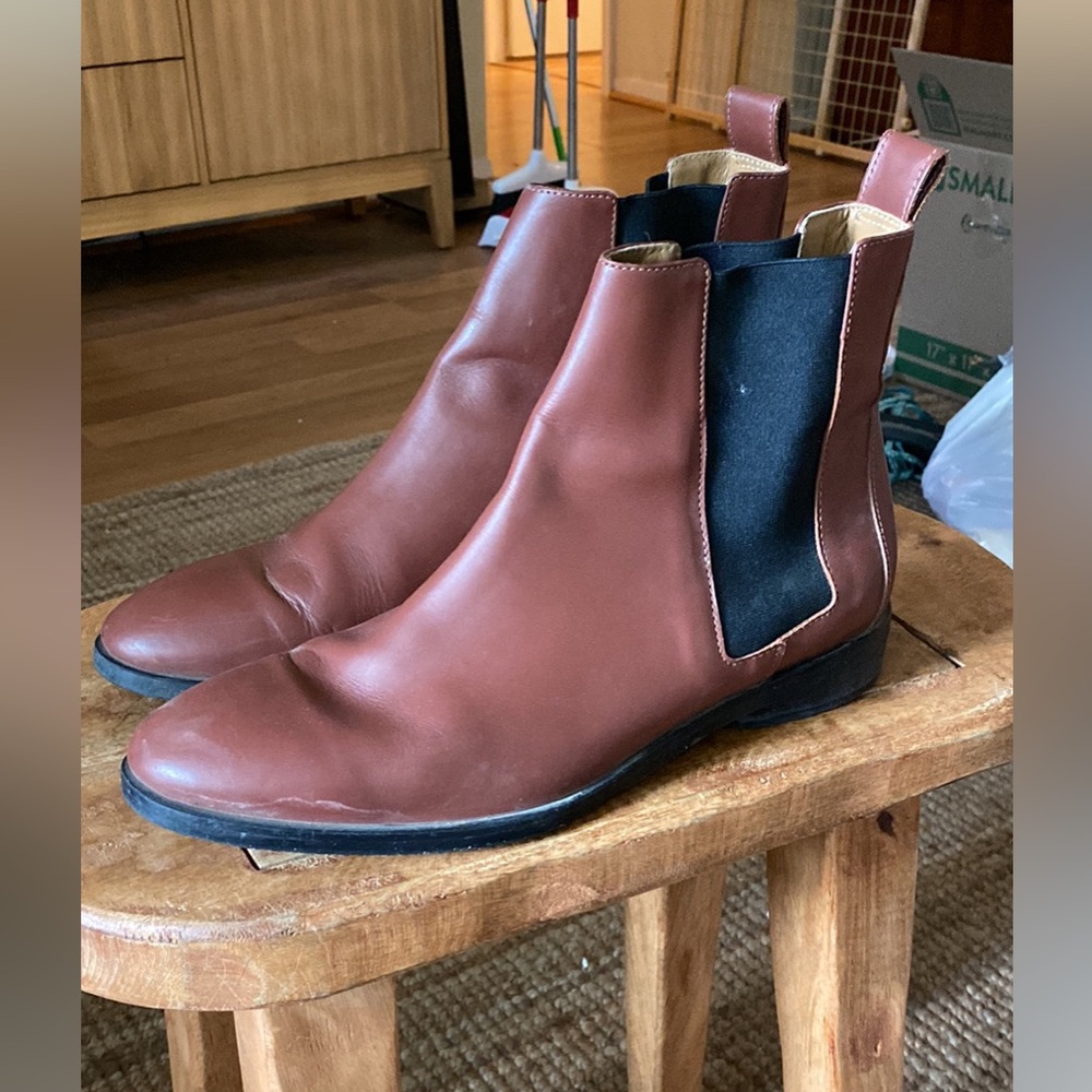EVERLANE CHELSEA BOOTS